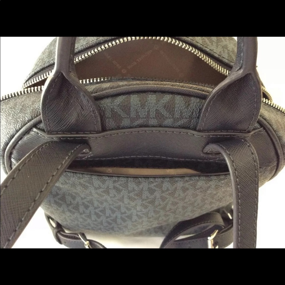 MK Abbey Backpack/Matching Wallet Set - Picture 7 of 11